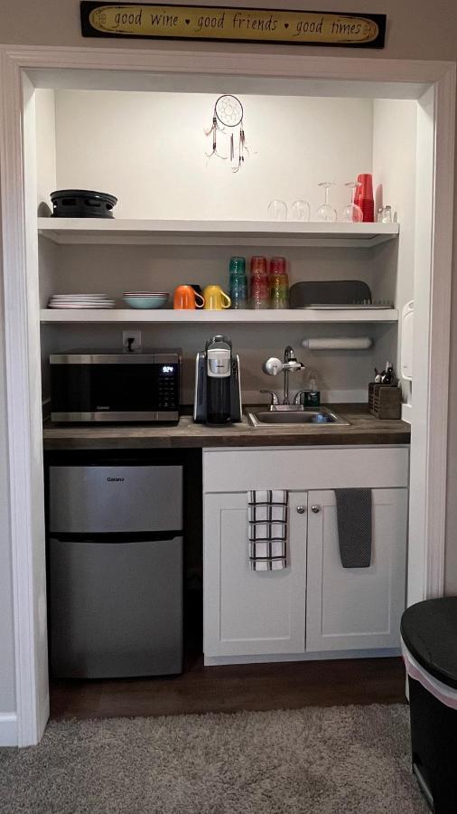 Great Little Guest Suite With Private Entry & Deck! Pet Friendly & 30 Mins To Nashville! Ashland City Екстер'єр фото