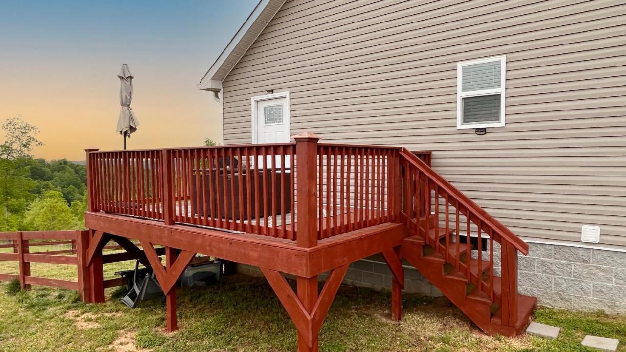 Great Little Guest Suite With Private Entry & Deck! Pet Friendly & 30 Mins To Nashville! Ashland City Екстер'єр фото