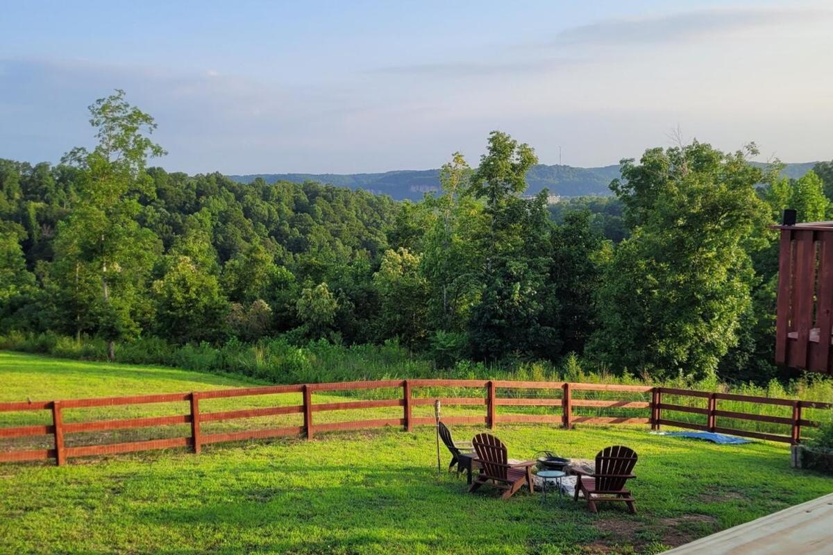 Great Little Guest Suite With Private Entry & Deck! Pet Friendly & 30 Mins To Nashville! Ashland City Екстер'єр фото